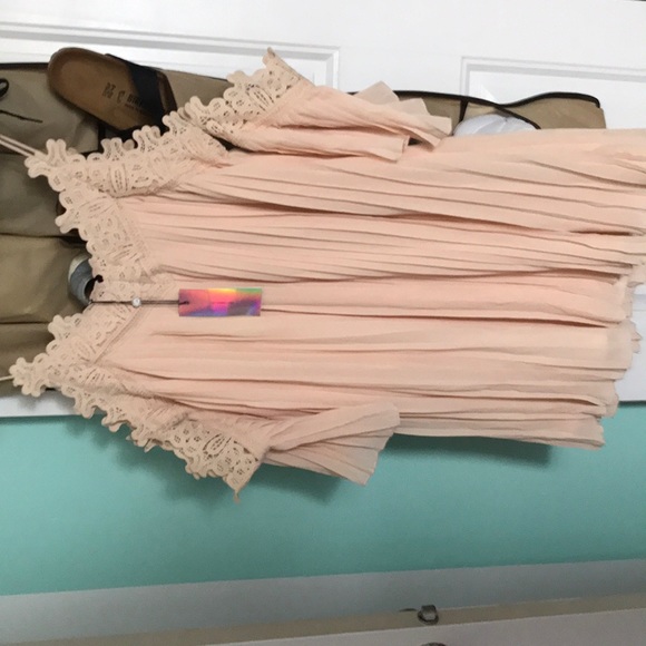 dress - Picture 1 of 2